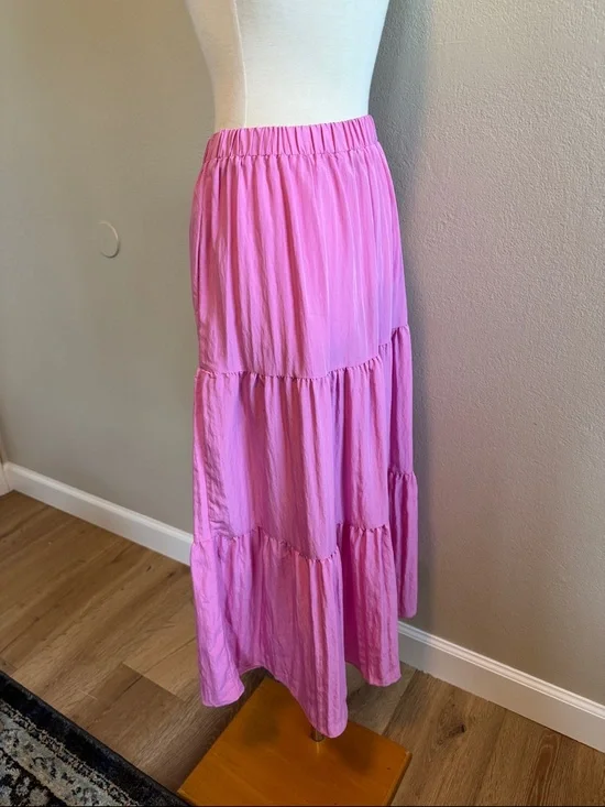 Women’s Tiered Pink Maxi Skirt - Picture 2 of 3